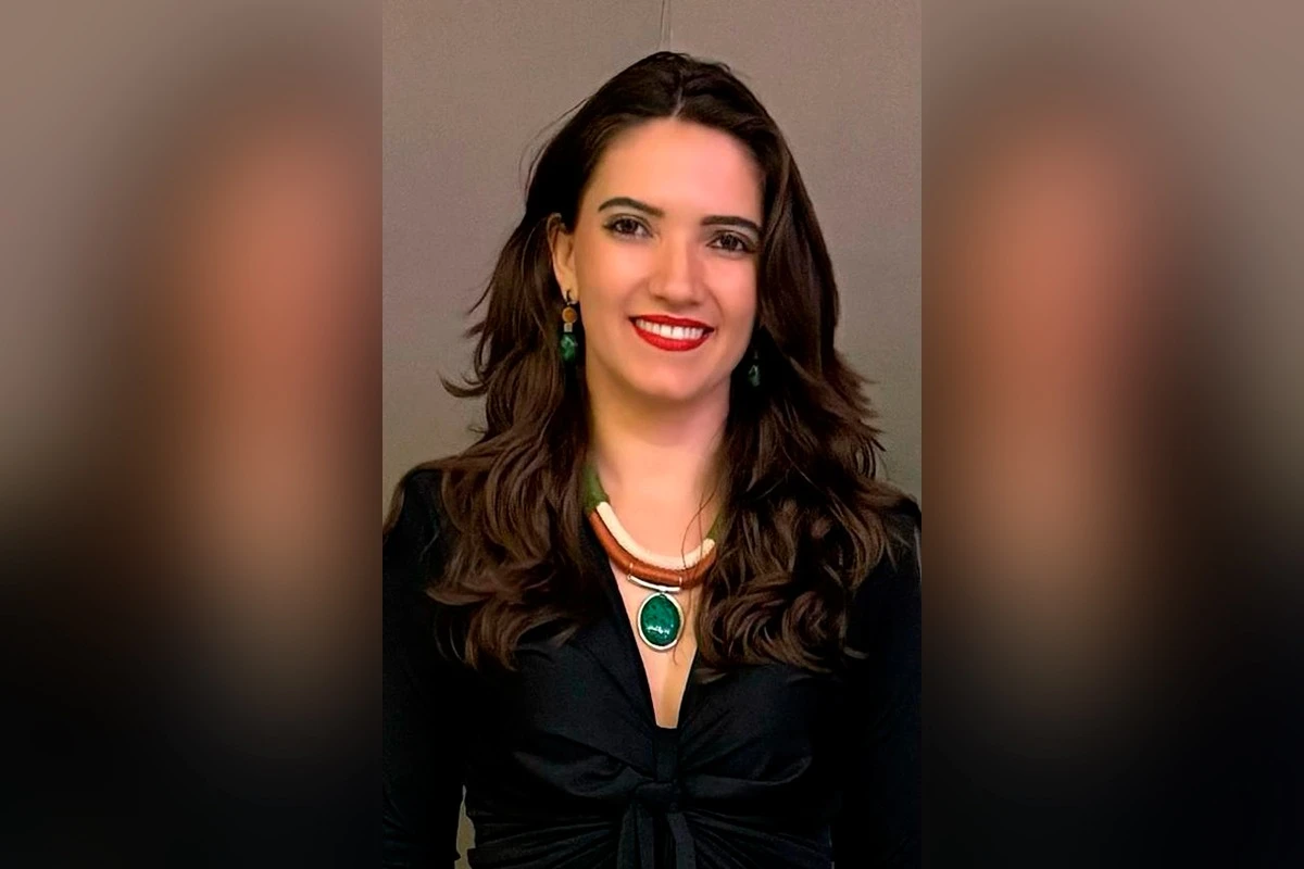 Matéria no Metrópoles sobre Larissa Leão vencedora do Prêmio Jabuti Acadêmico
